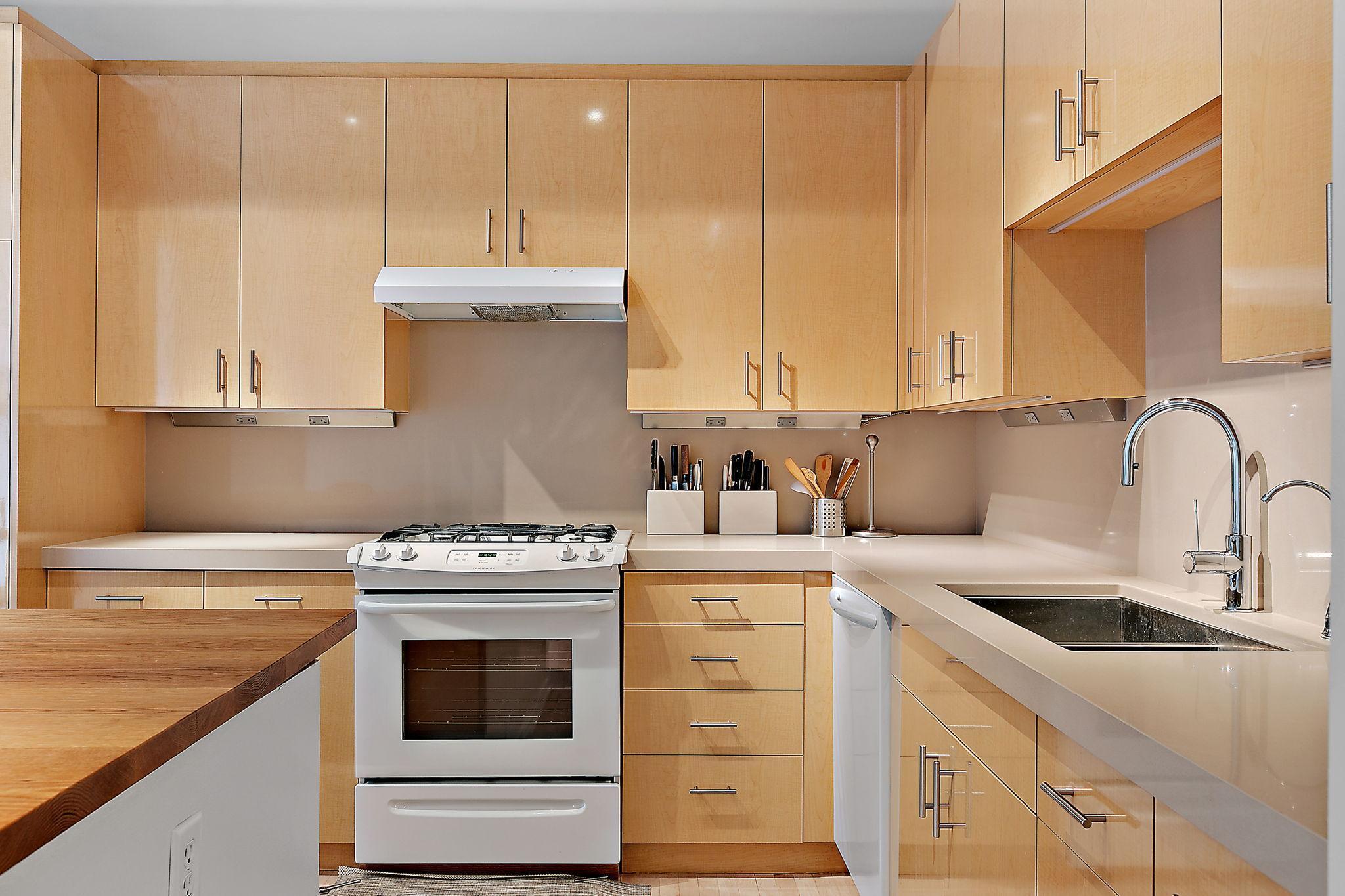 290 Market Street, Unit 314 Minneapolis, MN 55405 - Photo 5 of 40