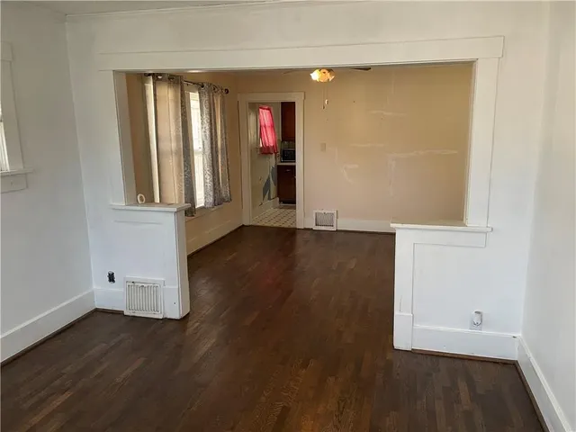 $139,000 | 1439 Central Street, Leavenworth, KS 66048