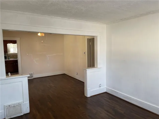 $139,000 | 1439 Central Street, Leavenworth, KS 66048