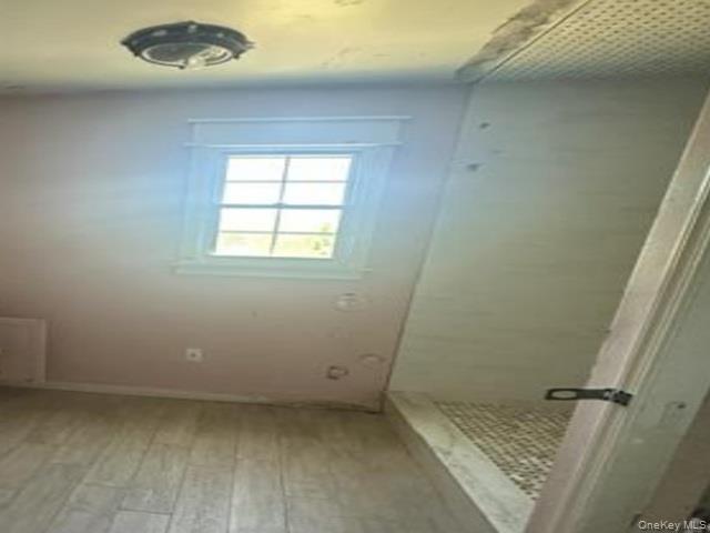 888 Pond View Road Riverhead, NY 11901 - Photo 9 of 10