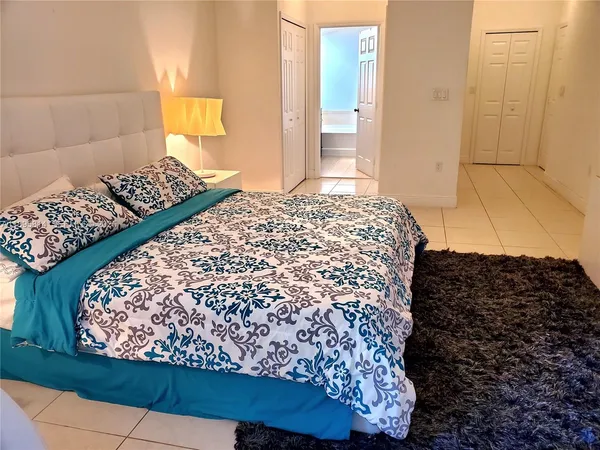 $4,100 | 9731 Northwest 10 Terrace, Miami, FL 33172