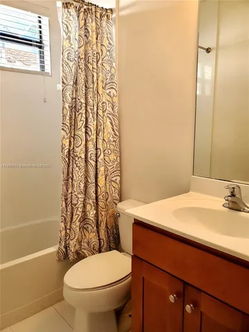 a view of utility room