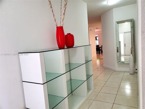 $4,100 | 9731 Northwest 10 Terrace, Miami, FL 33172