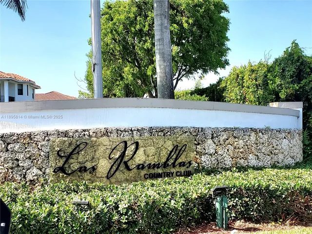 $4,100 | 9731 Northwest 10 Terrace, Miami, FL 33172