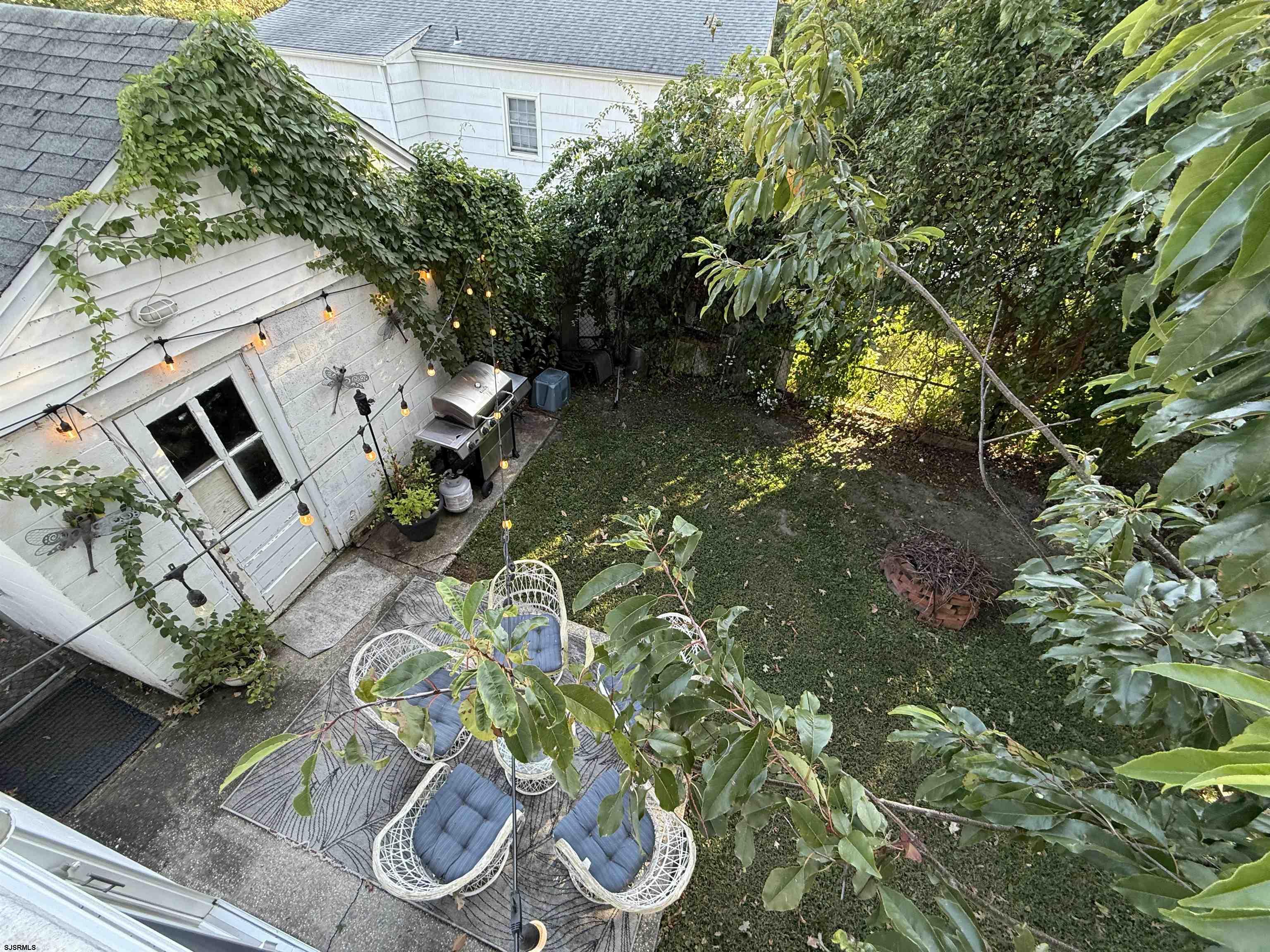 605 Shore Road Linwood, NJ 08221 - Photo 98 of 99 a backyard of a house with lots of green space
