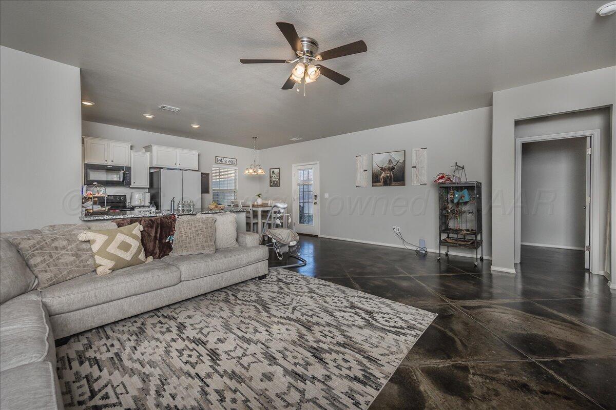 04-Living Room 2