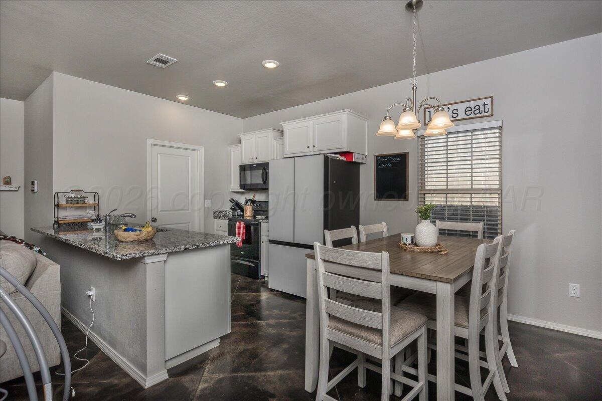 4903 Ratliff Street Amarillo, TX 79118 - Photo 6 of 19 06-Dining And Kitchen