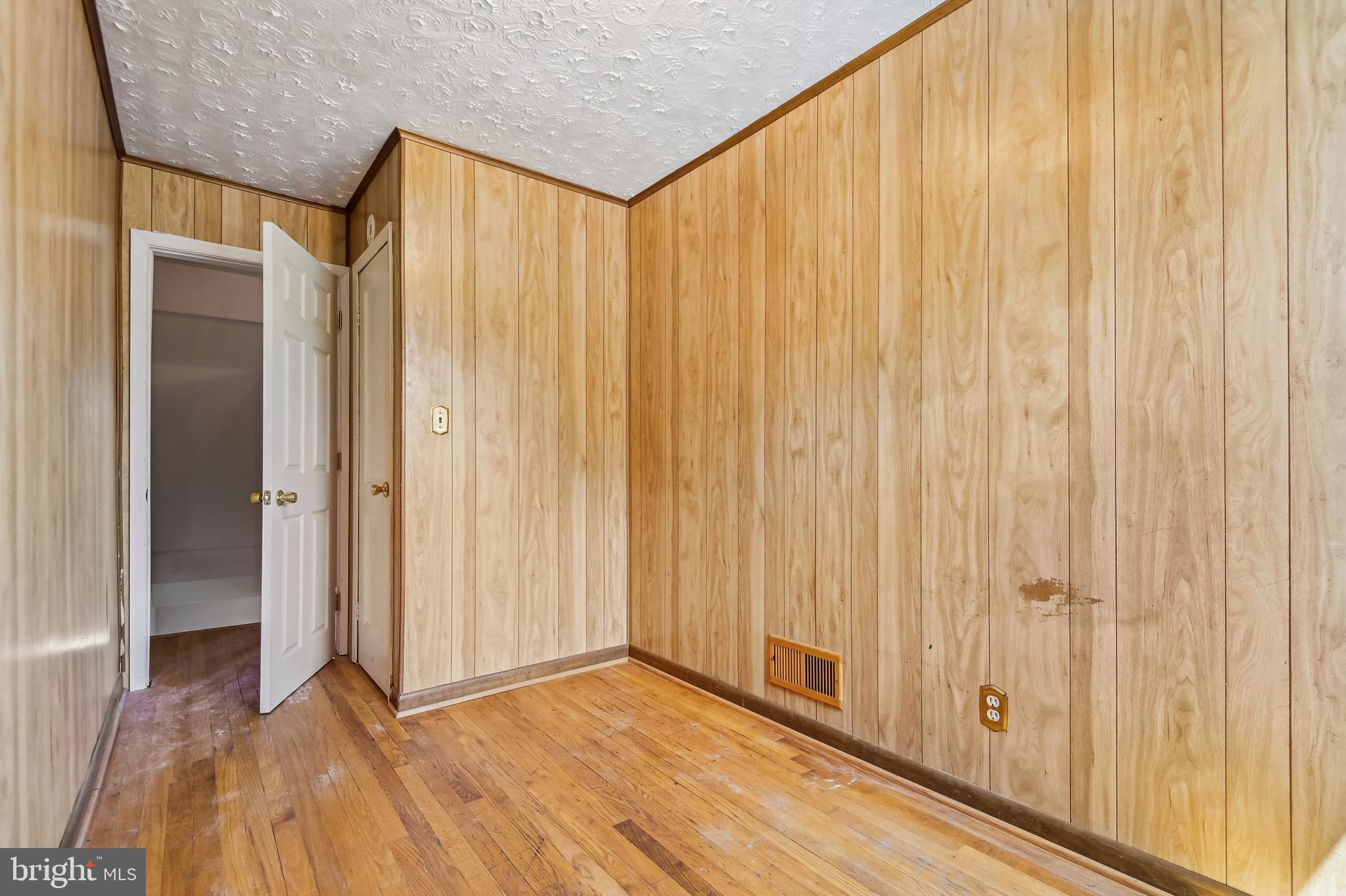 537 Larkfield Road Dundalk, MD 21222 - Photo 23 of 40