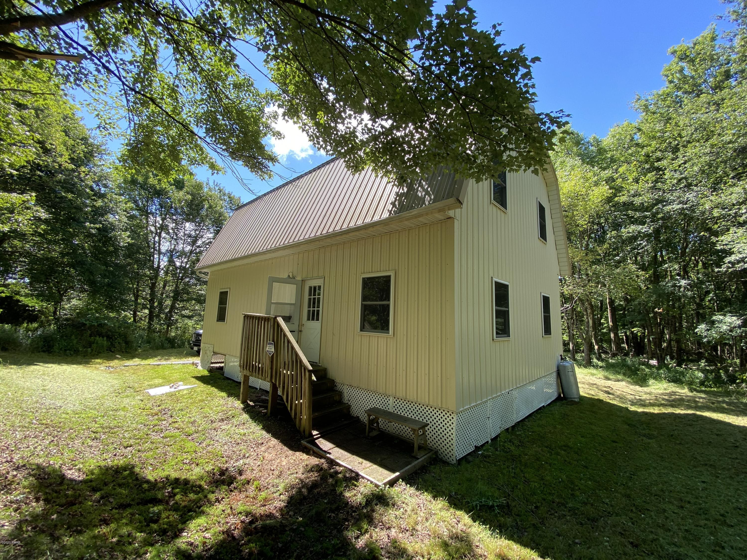 391 Clark Road Thompson, PA 18465 - Photo 2 of 13 Main View