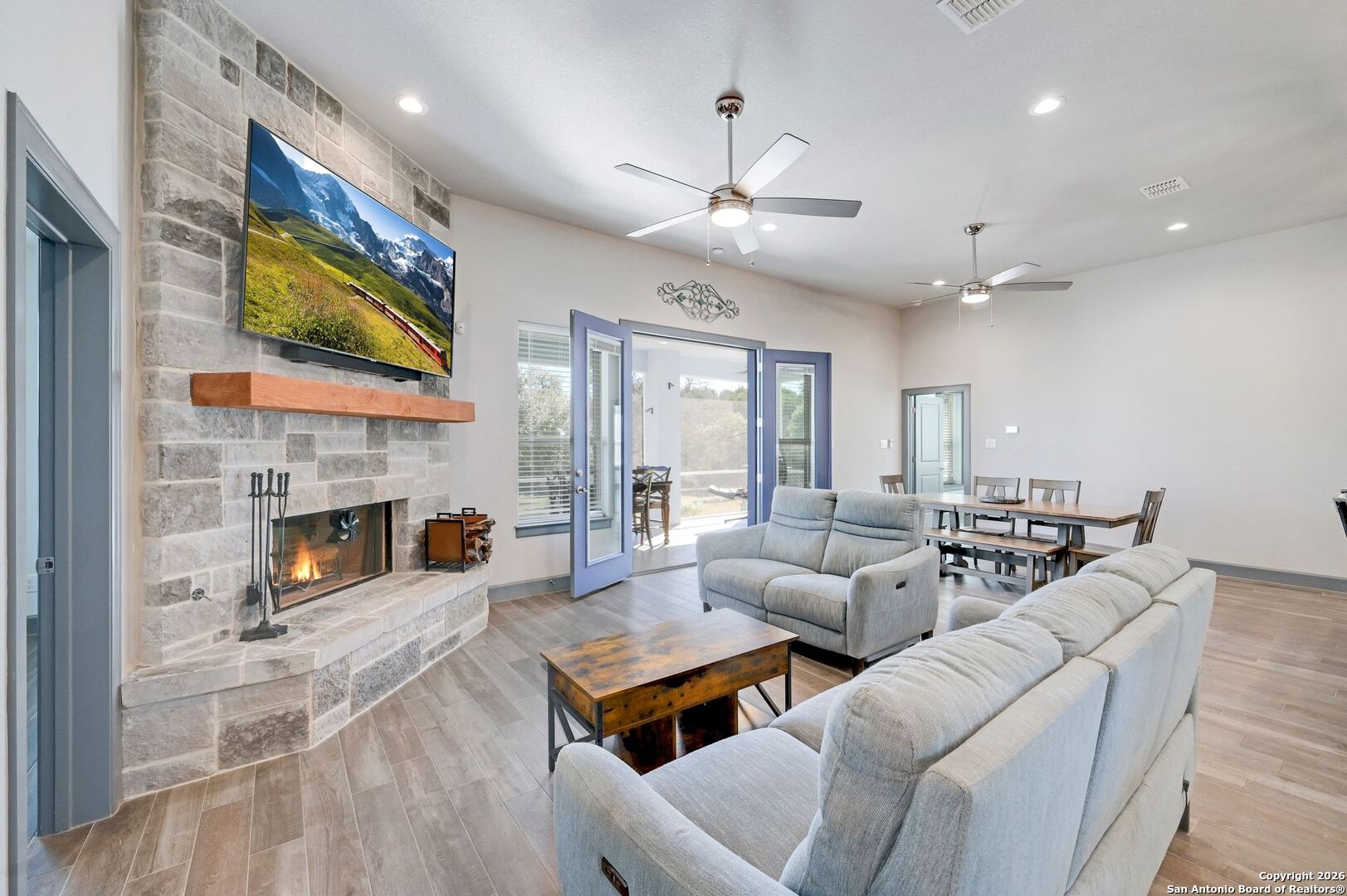 105 Nicholas Weeks Blanco, TX 78606 - Photo 3 of 39