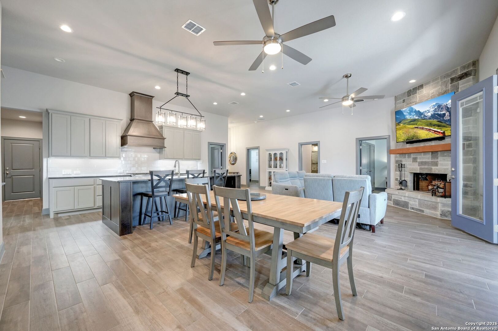 105 Nicholas Weeks Blanco, TX 78606 - Photo 9 of 39