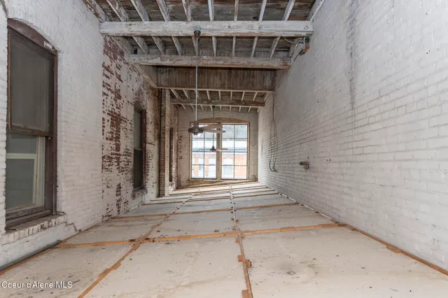 $795,000 | 524 Bank Street, Wallace, ID 83873