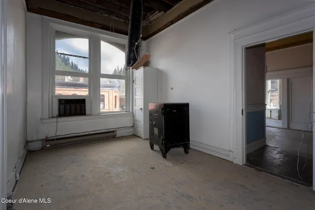 $795,000 | 524 Bank Street, Wallace, ID 83873