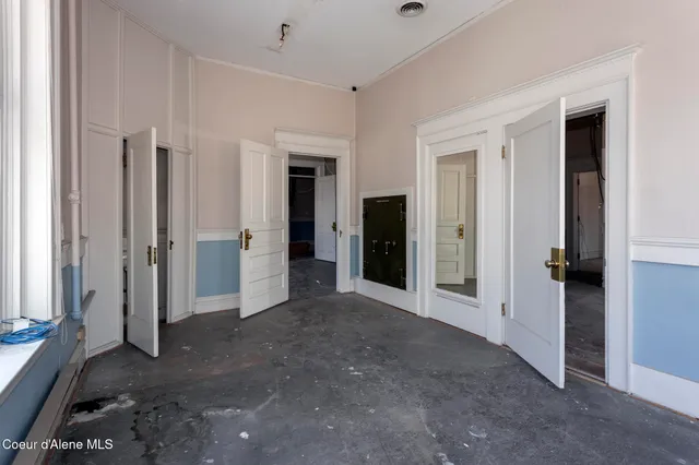 $795,000 | 524 Bank Street, Wallace, ID 83873