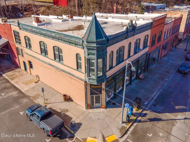 $795,000 | 524 Bank Street, Wallace, ID 83873