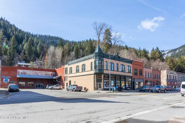 $795,000 | 524 Bank Street, Wallace, ID 83873