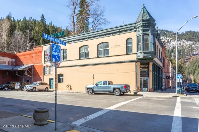 $795,000 | 524 Bank Street, Wallace, ID 83873