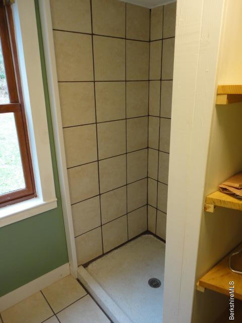 471 River Road Windsor, MA 01270 - Photo 7 of 19 a bathroom with a shower