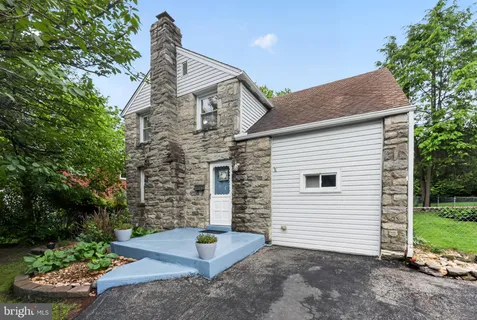 $340,000 | 506 West South Avenue, Glenolden, PA 19036
