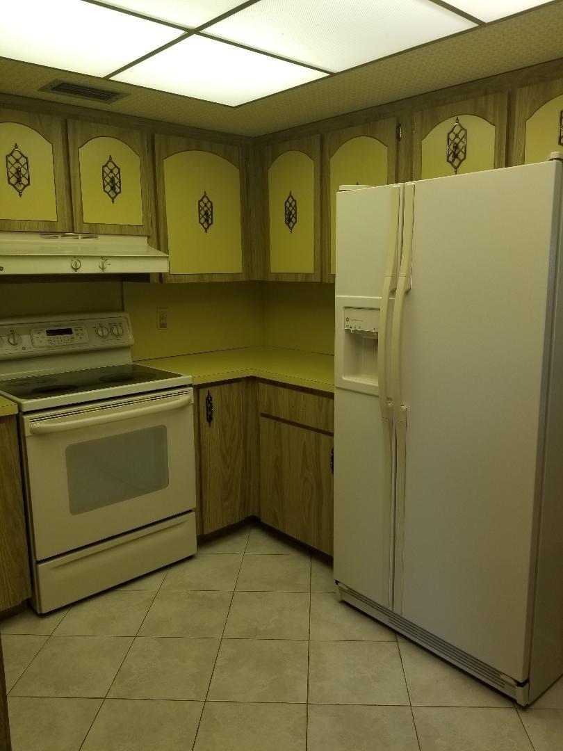 5701 Pennock Point Road Jupiter, FL 33458 - Photo 18 of 22 kitchen