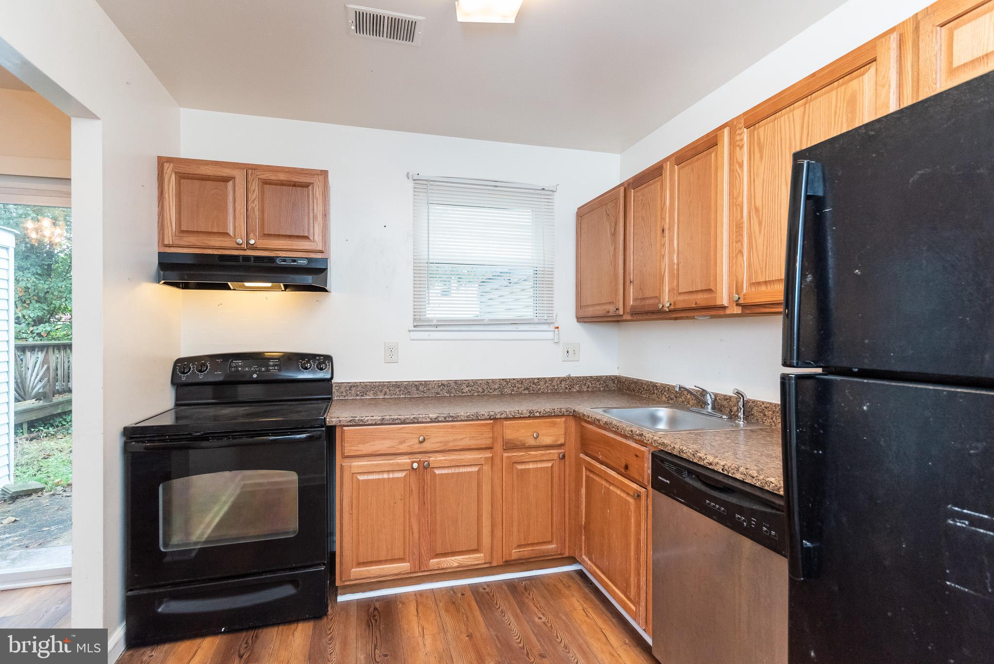 29 Kintore Court Baltimore, MD 21234 - Photo 12 of 32