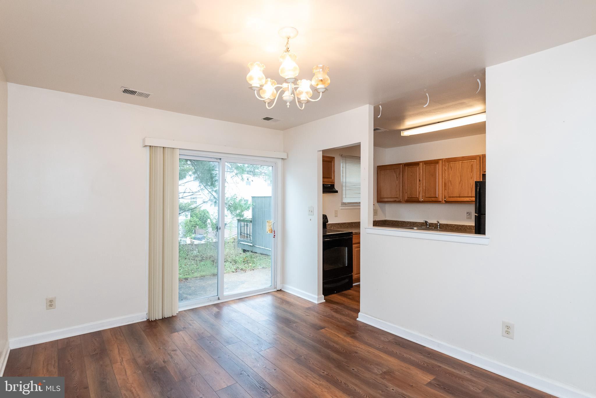 29 Kintore Court Baltimore, MD 21234 - Photo 8 of 32