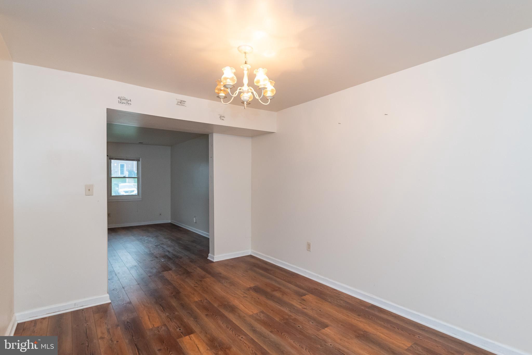 29 Kintore Court Baltimore, MD 21234 - Photo 9 of 32