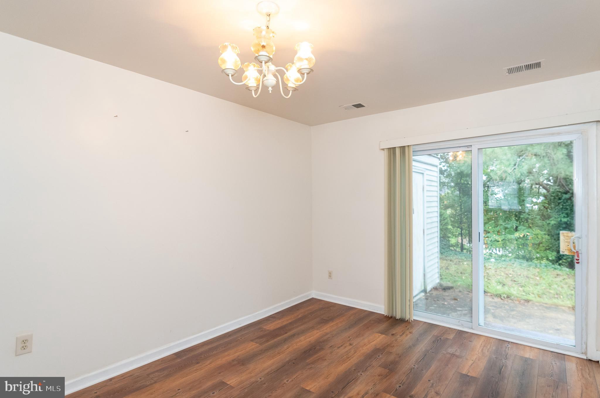 29 Kintore Court Baltimore, MD 21234 - Photo 10 of 32