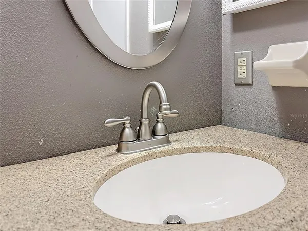 $1,495 | 7116 Barclay Avenue, Unit B, Spring Hill, FL 34609