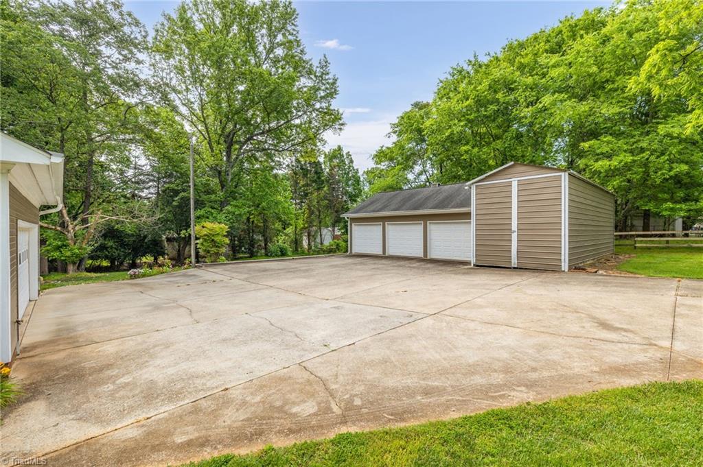 2812 Oak Ridge Road Oak Ridge, NC 27310 - Photo 31 of 33