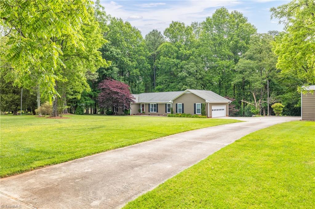 2812 Oak Ridge Road Oak Ridge, NC 27310 - Photo 5 of 33
