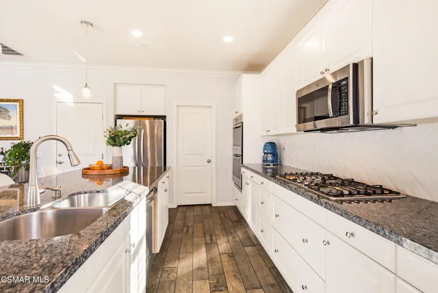 $1,329,000 | 153 Sequoia Avenue, Simi Valley, CA 93065