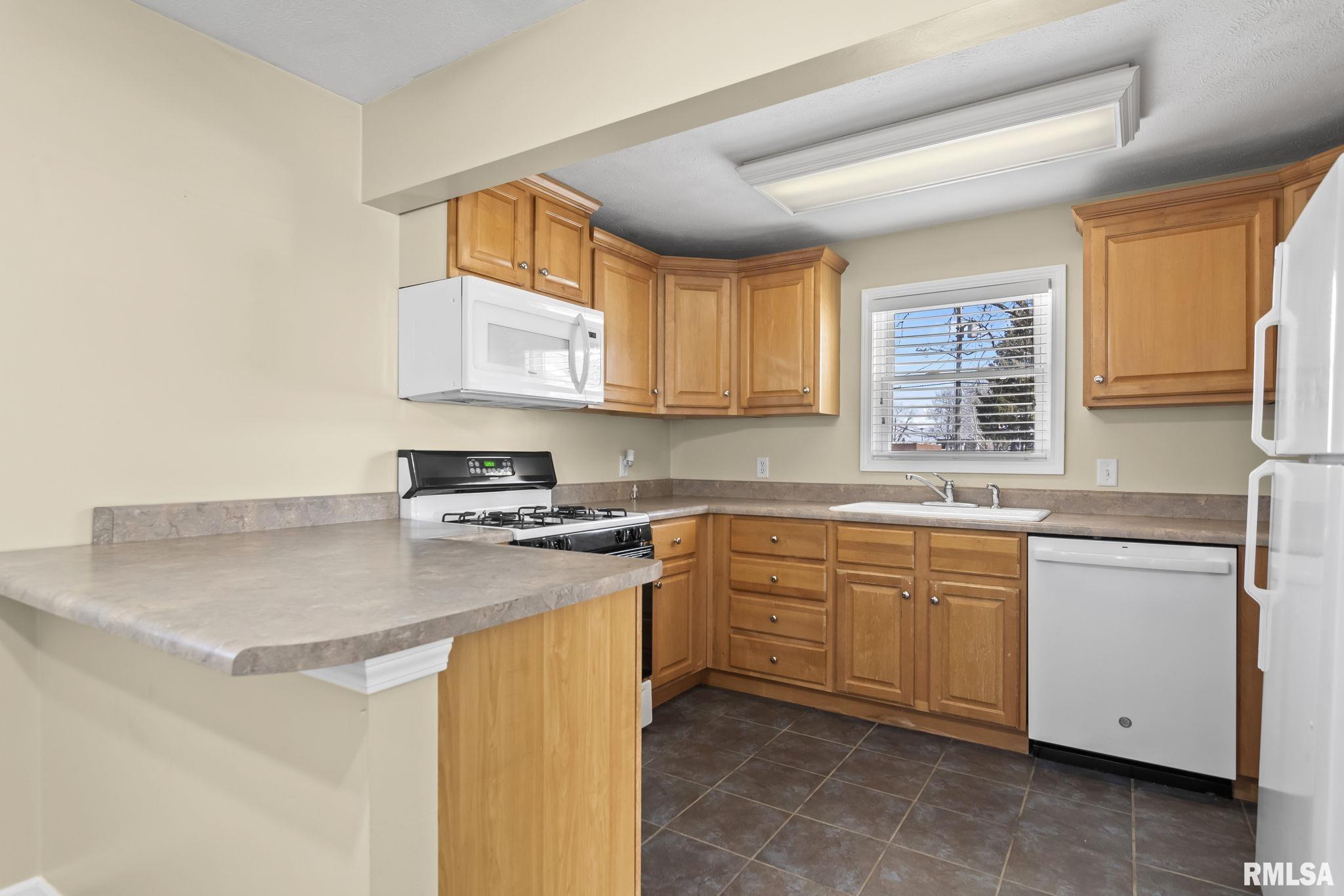 3300 South 4th Street Springfield, IL 62703 - Photo 13 of 29
