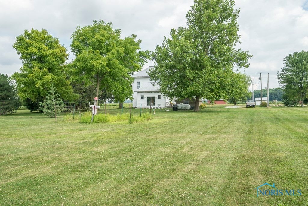 4655 Hall Road Fostoria, OH 44830 - Photo 21 of 31 Gallery Image 21