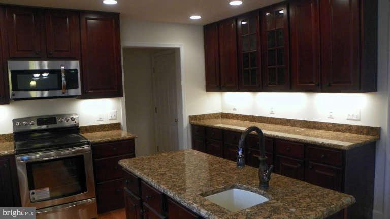 205 Gay Road Warrenton, VA 20186 - Photo 14 of 25 Kitchen