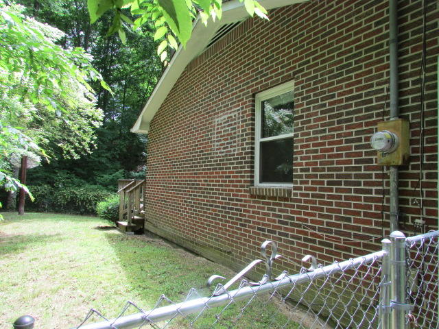 517 Batley Road Clinton, TN 37716 - Photo 11 of 13 IMG_6570
