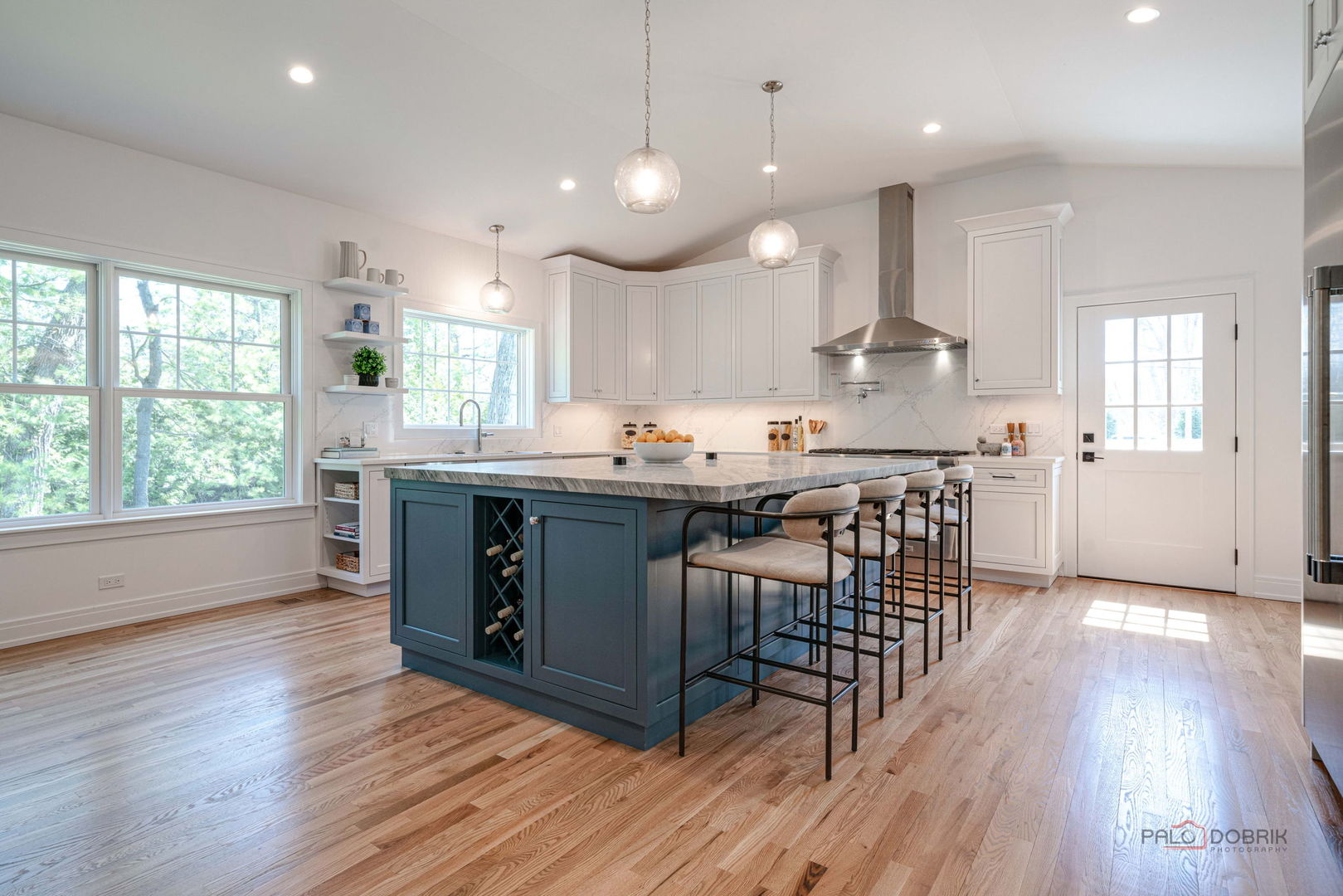 707 Brierhill Road Deerfield, IL 60015 - Photo 4 of 54