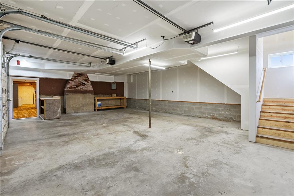 364 Spruce Hollow Road Vandergrift, PA 15690 - Photo 23 of 37 a view of a garage