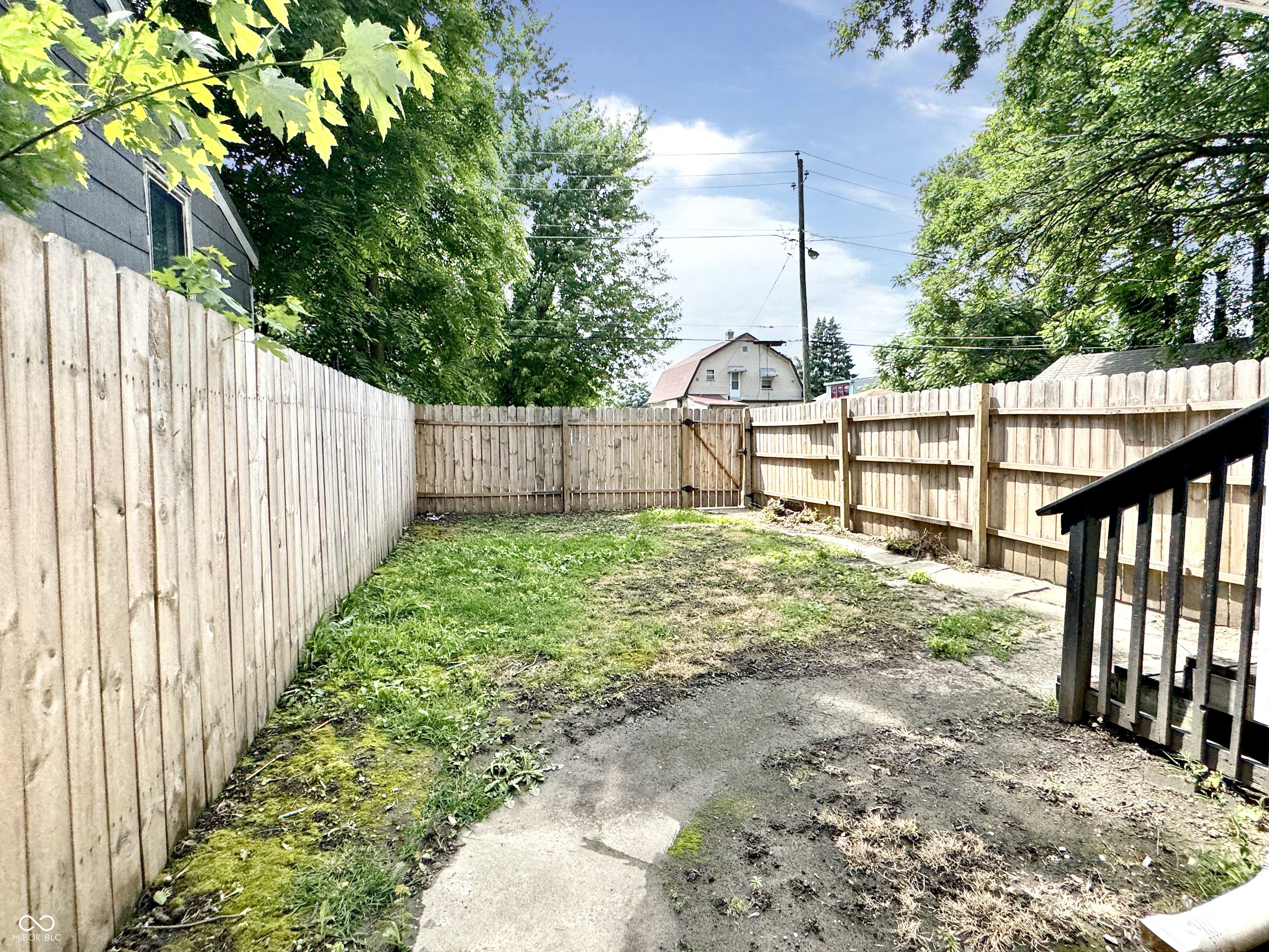 822 North Lasalle Street Indianapolis, IN 46201 - Photo 8 of 37