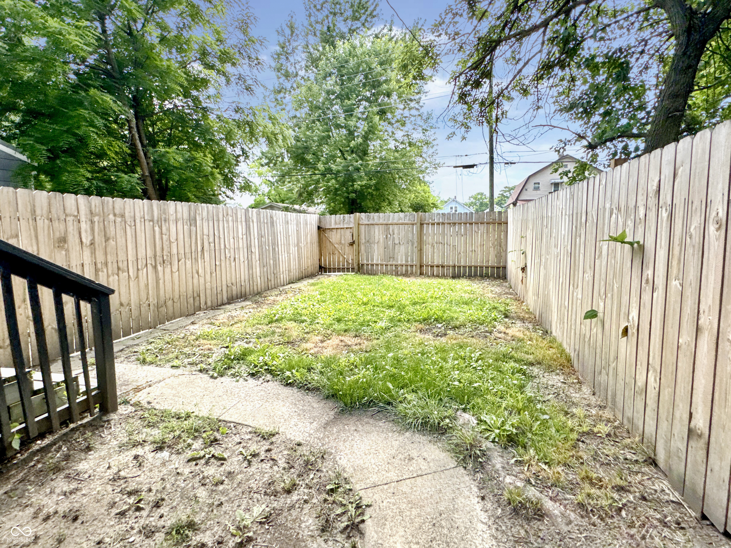 822 North Lasalle Street Indianapolis, IN 46201 - Photo 9 of 37