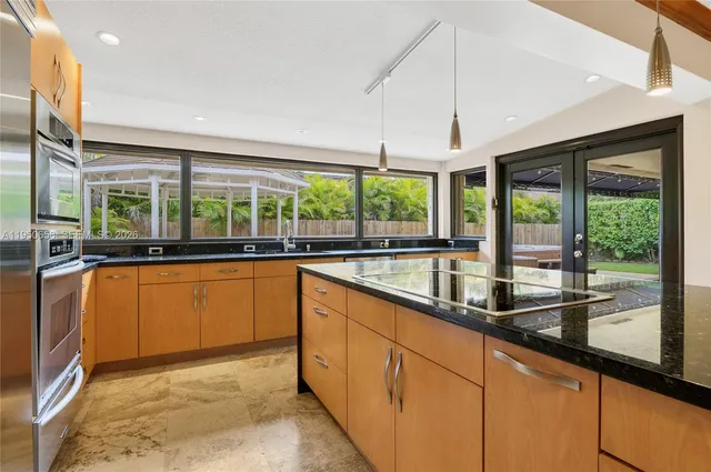 $5,600 | 8035 Southwest 89th Court, Miami, FL 33173