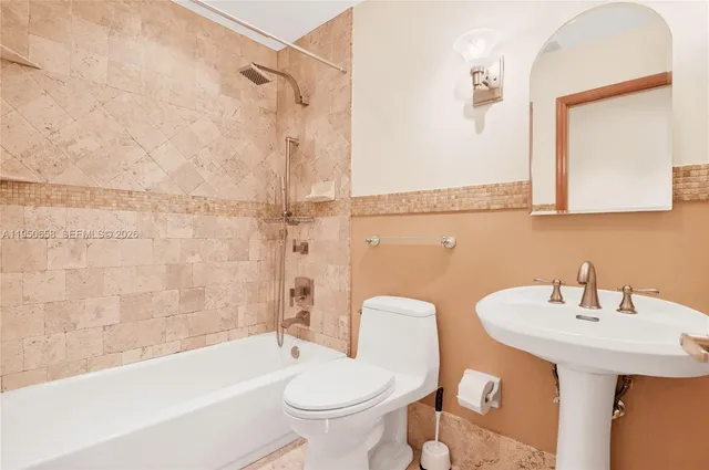 $5,600 | 8035 Southwest 89th Court, Miami, FL 33173