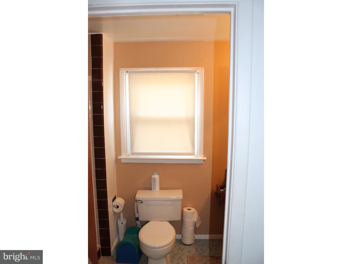 1142 Cushmore Road Southampton, PA 18966 - Photo 15 of 25 Master Bathroom