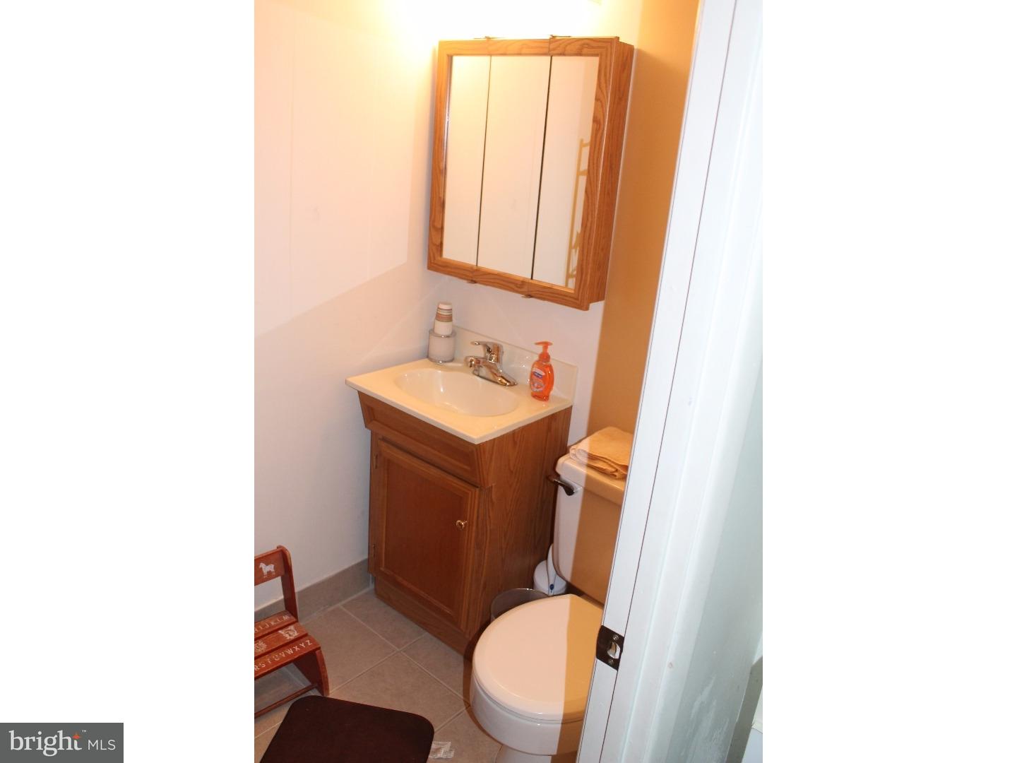1142 Cushmore Road Southampton, PA 18966 - Photo 6 of 25 Bathroom