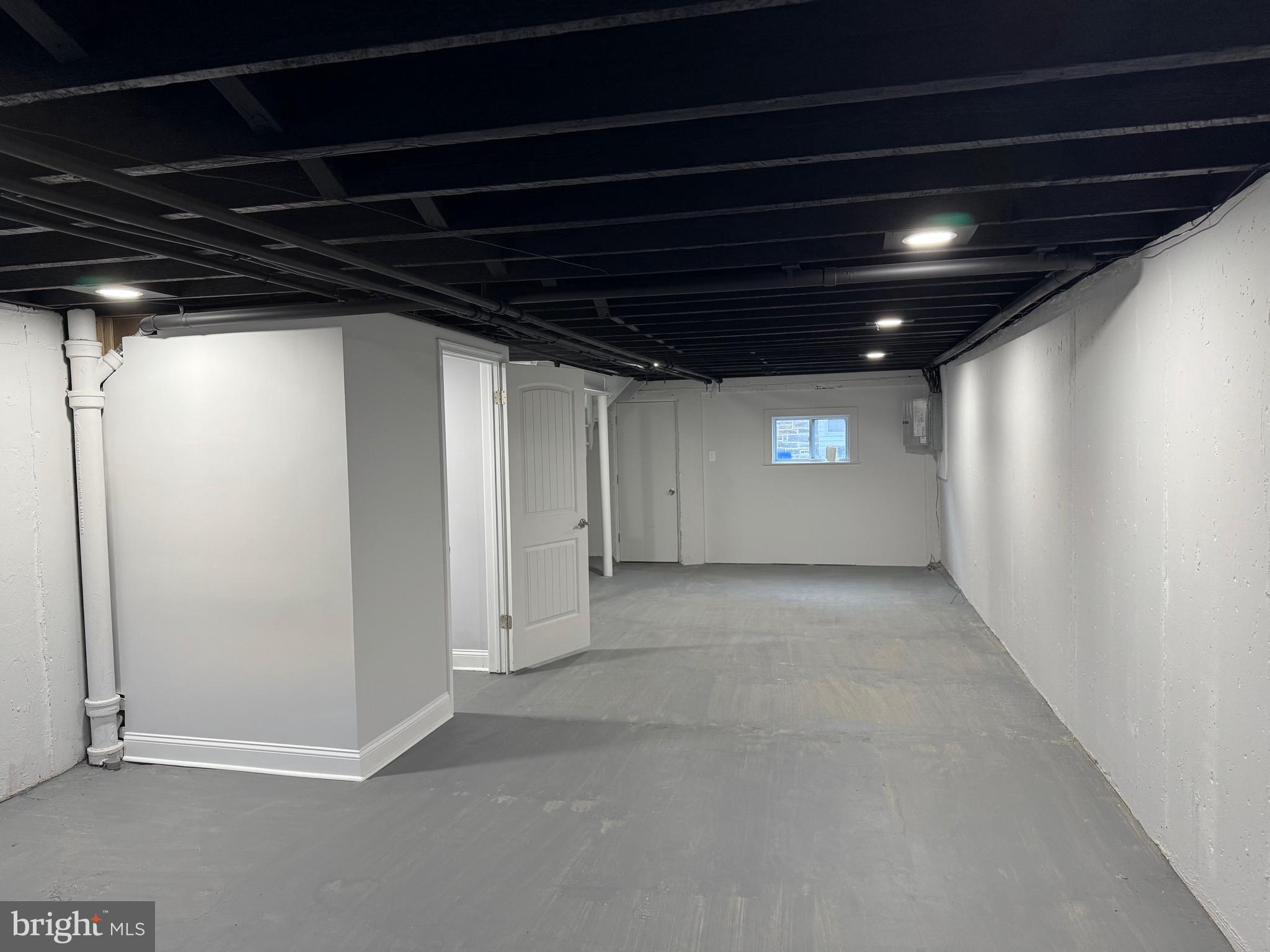 126 Richfield Road Upper Darby, PA 19082 - Photo 19 of 21 a view of room