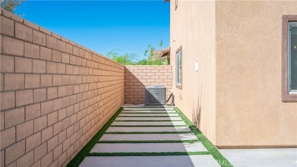 67361 Rio Largo Road Cathedral City, CA 92234 - Photo 54 of 71