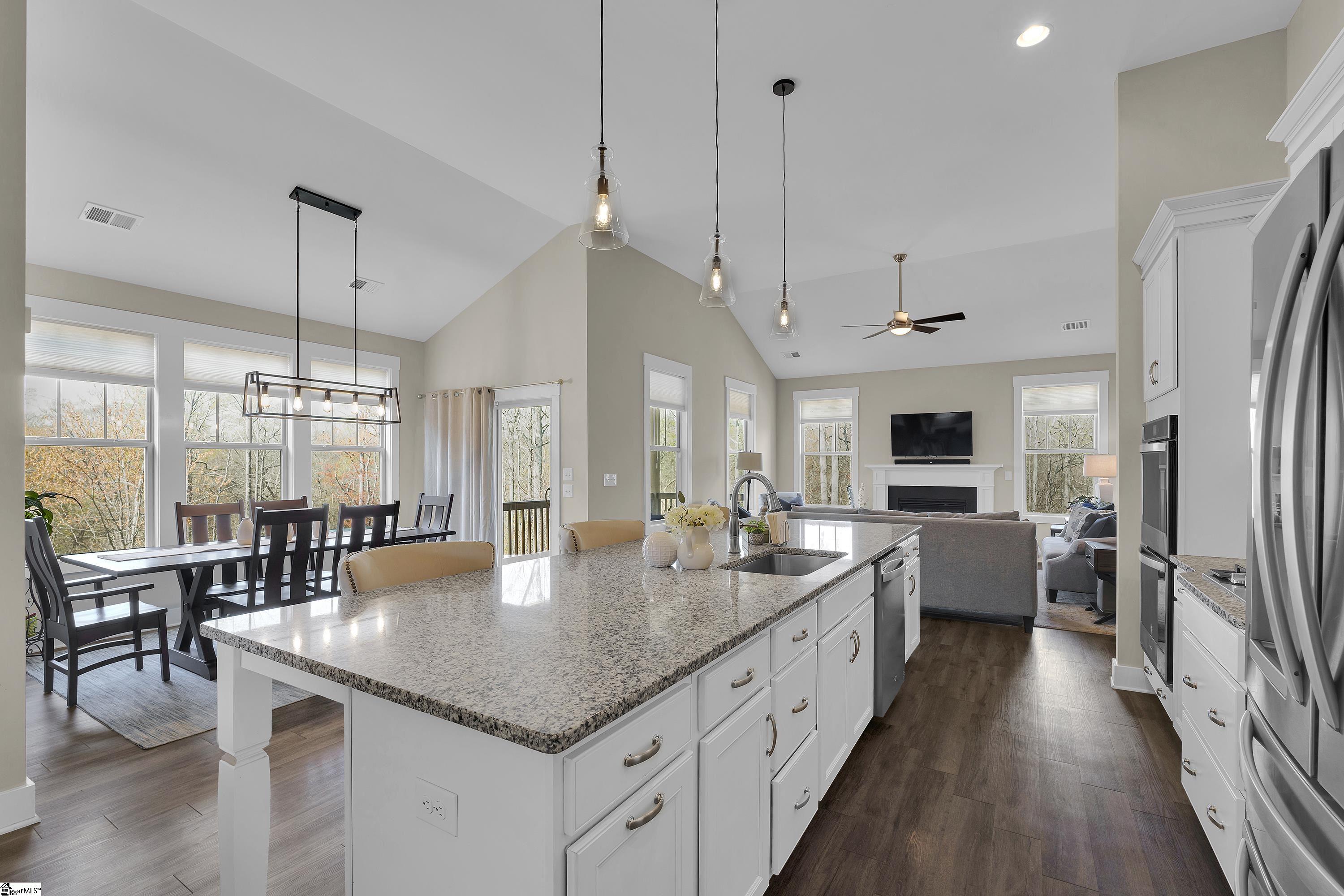 621 Longfellow Way Simpsonville, SC 29681 - Photo 7 of 41 Granite counter tops