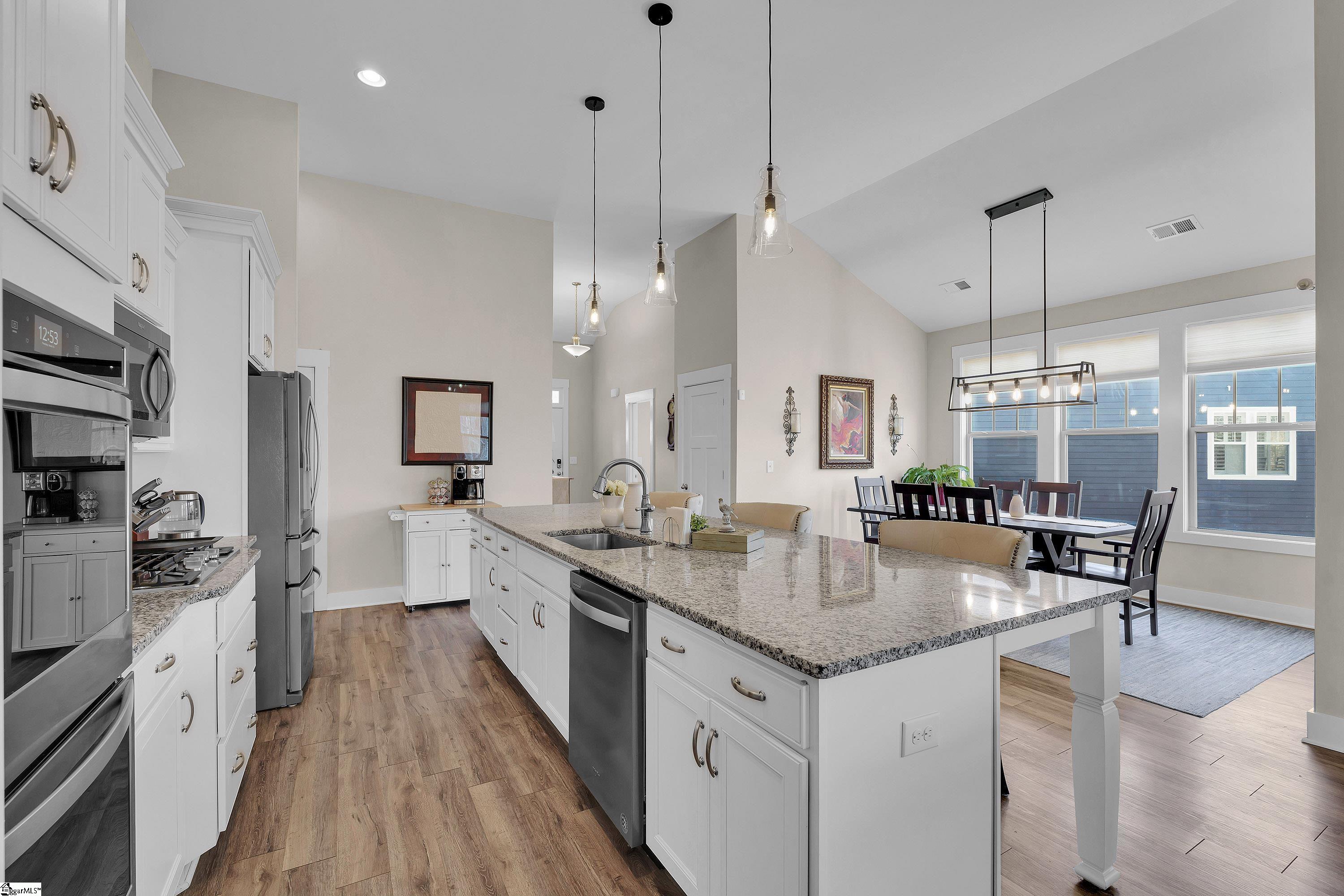 621 Longfellow Way Simpsonville, SC 29681 - Photo 8 of 41