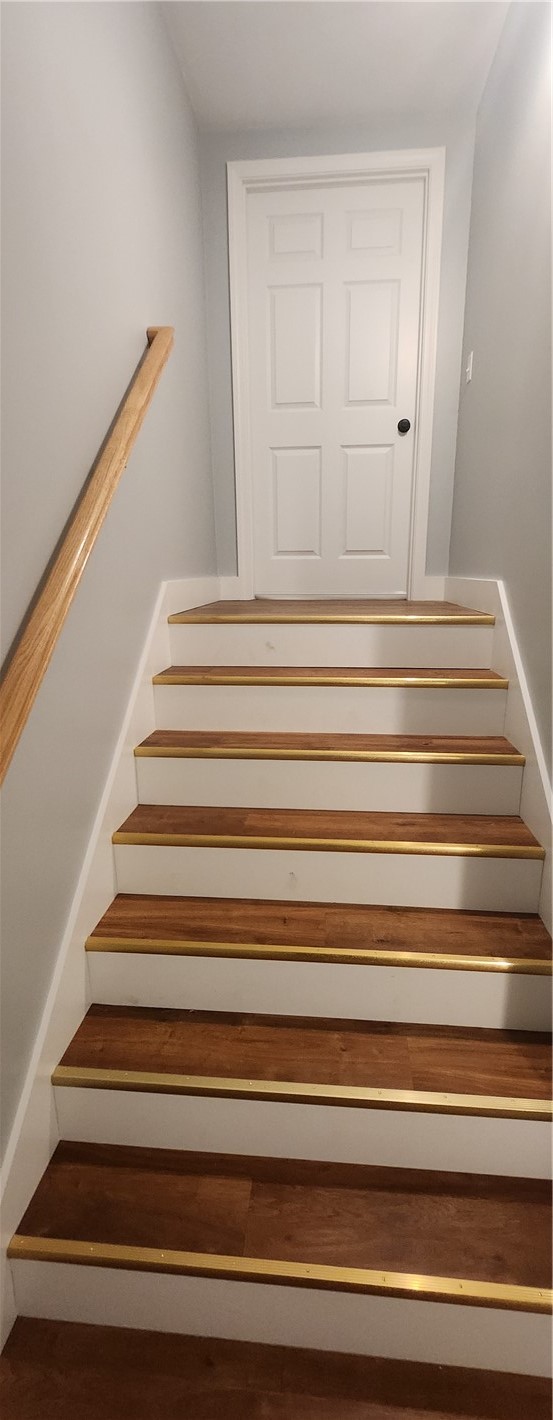 91 Danielson Pike Foster, RI 02825 - Photo 16 of 33