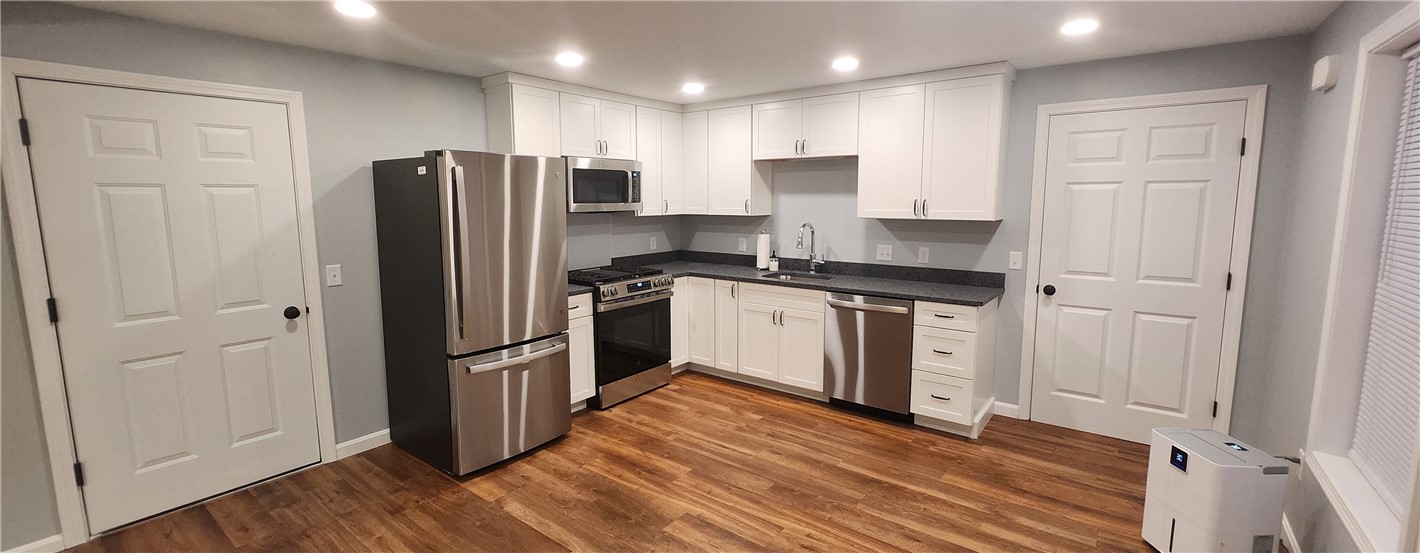 91 Danielson Pike Foster, RI 02825 - Photo 4 of 33